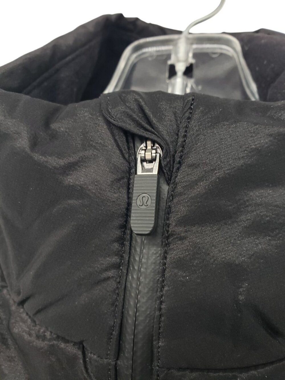 NEW Lululemon Black Down for It All Full Zip Vest Goose Down Running Layer 4 - Picture 9 of 14
